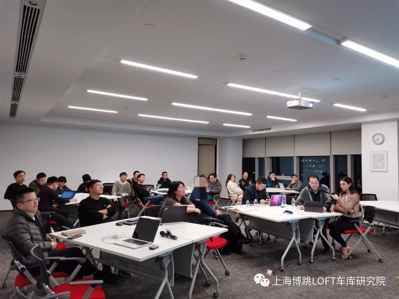 新疆杭州LOFT车库专题会